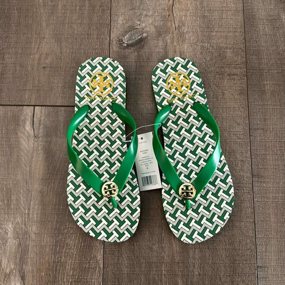 TORY BURCH Tzag Allover Flip Flop Sandals Emerald Green BNWT Size 6